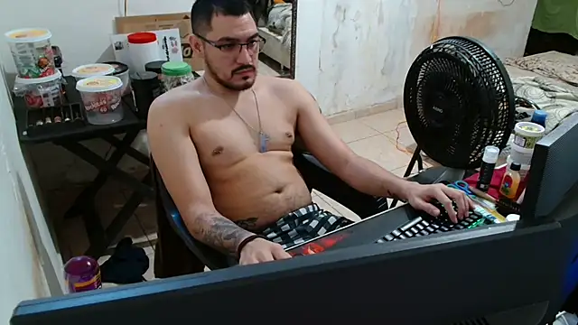 Leonino231 online show from 11-07-25, 04:18