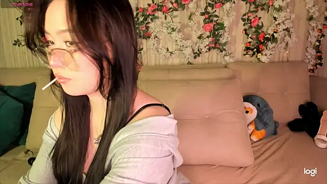 Won hee88 online show from 04-19-26, 10:47