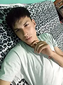 Snapshot of frankitocam4 chatting on 12-01-25, 07:30 frankitocam4 online show from 12-01-25, 07:30