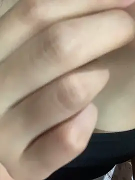 Snapshot of Linhtruong_ chatting on 09-17-25, 04:25 Linhtruong online show from 09-17-25, 04:25