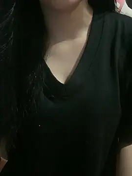 Snapshot of Linhtruong_ chatting on 09-20-25, 04:13 Linhtruong online show from 09-20-25, 04:13