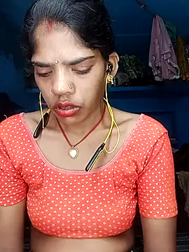 Snapshot of HOTFARSI chatting on 09-13-25, 10:53 HOTFARSI online show from 09-13-25, 10:53