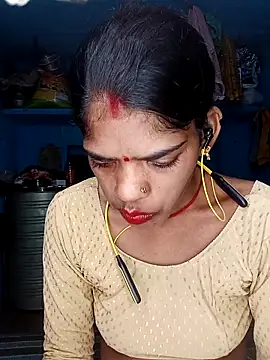 Snapshot of HOTFARSI chatting on 09-14-25, 08:19 HOTFARSI online show from 09-14-25, 08:19