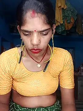 Snapshot of HOTFARSI chatting on 09-24-25, 06:11 HOTFARSI online show from 09-24-25, 06:11