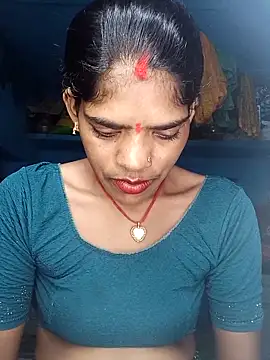 Snapshot of HOTFARSI chatting on 09-28-25, 06:19 HOTFARSI online show from 09-28-25, 06:19