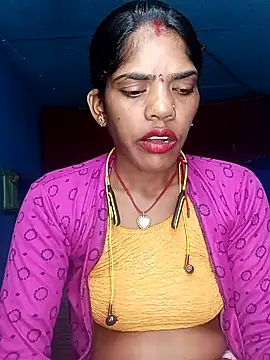 Snapshot of HOTFARSI chatting on 10-10-25, 06:07 HOTFARSI online show from 10-10-25, 06:07