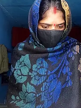 Snapshot of HOTFARSI chatting on 10-15-25, 03:23 HOTFARSI online show from 10-15-25, 03:23