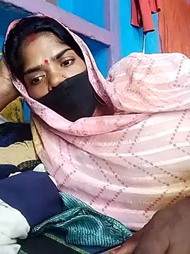 Snapshot of HOTFARSI chatting on 10-16-25, 09:21 HOTFARSI online show from 10-16-25, 09:21