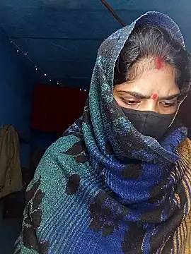 Snapshot of HOTFARSI chatting on 10-17-25, 07:38 HOTFARSI online show from 10-17-25, 07:38