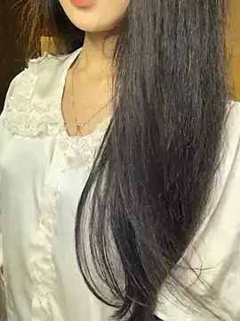 Snapshot of Nhinhi18 chatting on 06-02-26, 03:03 Nhinhi18 online show from 06-02-26, 03:03