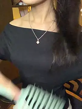 Snapshot of Nhinhi18 chatting on 07-05-26, 02:35 Nhinhi18 online show from 07-05-26, 02:35