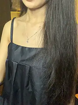 Snapshot of Nhinhi18 chatting on 07-28-26, 03:32 Nhinhi18 online show from 07-28-26, 03:32