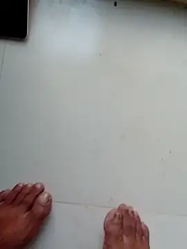 Snapshot of hackyourpussy@xh chatting on 10-28-25, 01:20 hackyourpussyxh online show from 10-28-25, 01:20