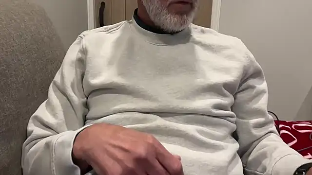 Snapshot of braselton06 chatting on 04-01-26, 11:33 braselton06 online show from 04-01-26, 11:33