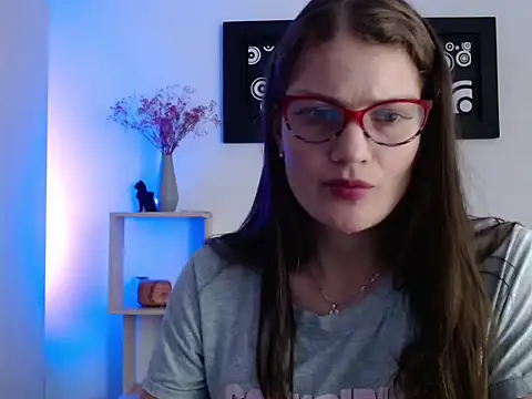 Camila-ventura online show from 10-23-25, 02:49