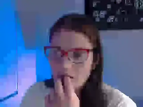 Camila-ventura online show from 11-19-25, 09:15