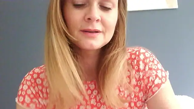 Snapshot of Ginger-bb chatting on 09-13-25, 01:55 Ginger-bb online show from 09-13-25, 01:55