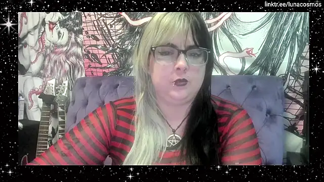 Snapshot of LunaCosmos chatting on 11-12-25, 03:29 LunaCosmos online show from 11-12-25, 03:29