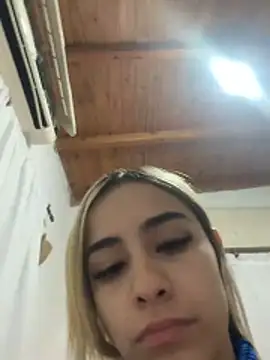 Snapshot of Babylovetiernax chatting on 06-17-26, 11:38 Babylovetiernax online show from 06-17-26, 11:38