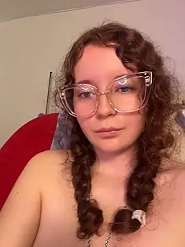 Sharon Black online show from 04-18-26, 01:48