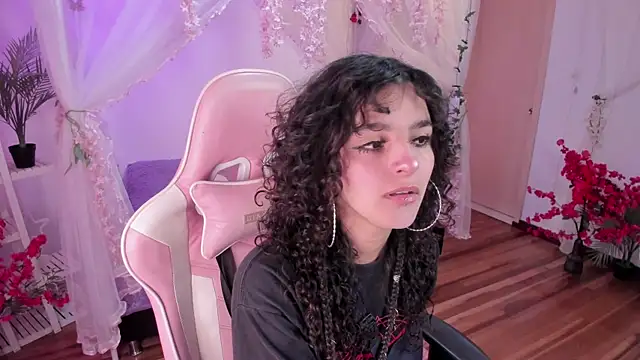 bunny curly online show from 10-21-25, 03:02