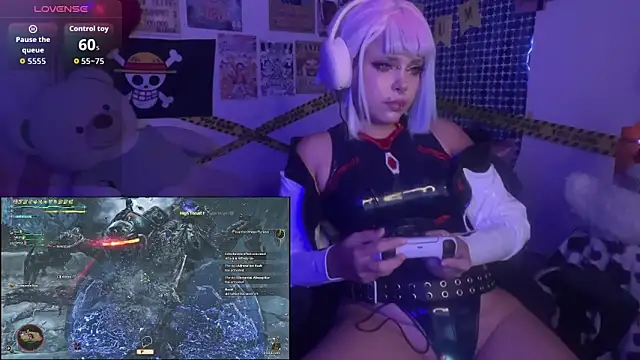 PixelKitty  online show from 04-05-26, 02:42