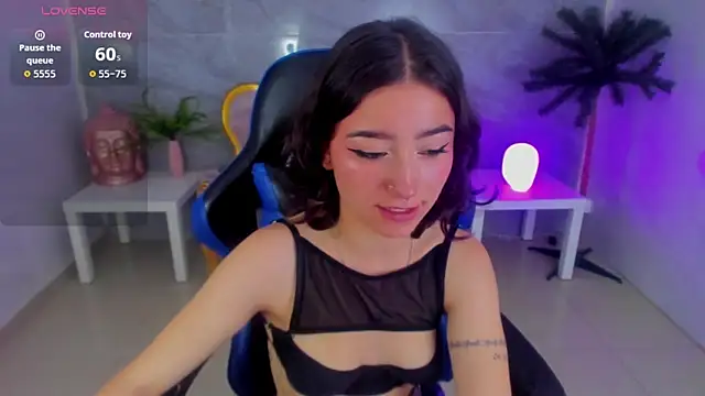 venuss09 s online show from 11-13-25, 03:00