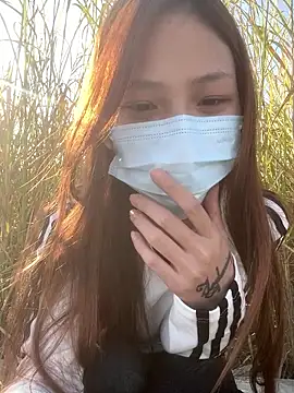 Snapshot of Lili550 chatting on 01-09-26, 07:44 Lili550 online show from 01-09-26, 07:44