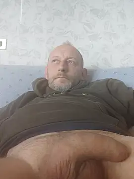 Snapshot of cazzoweb chatting on 04-08-26, 01:00 cazzoweb online show from 04-08-26, 01:00