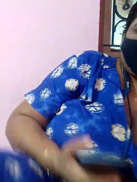 Snapshot of lathikaqueentamil chatting on 09-09-25, 05:07 lathikaqueentamil online show from 09-09-25, 05:07