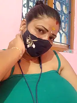 Snapshot of lathikaqueentamil chatting on 09-10-25, 05:29 lathikaqueentamil online show from 09-10-25, 05:29