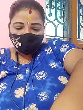 Snapshot of lathikaqueentamil chatting on 09-11-25, 08:47 lathikaqueentamil online show from 09-11-25, 08:47