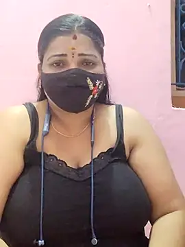 Snapshot of lathikaqueentamil chatting on 09-15-25, 05:02 lathikaqueentamil online show from 09-15-25, 05:02