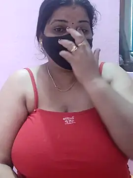 Snapshot of lathikaqueentamil chatting on 09-20-25, 02:23 lathikaqueentamil online show from 09-20-25, 02:23