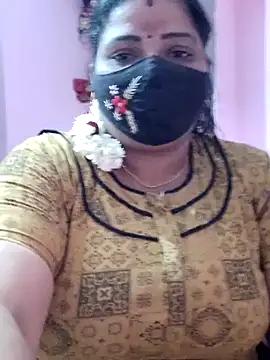 Snapshot of lathikaqueentamil chatting on 10-10-25, 04:33 lathikaqueentamil online show from 10-10-25, 04:33