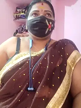 Snapshot of lathikaqueentamil chatting on 10-17-25, 05:48 lathikaqueentamil online show from 10-17-25, 05:48