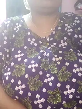 Snapshot of lathikaqueentamil chatting on 10-29-25, 05:14 lathikaqueentamil online show from 10-29-25, 05:14