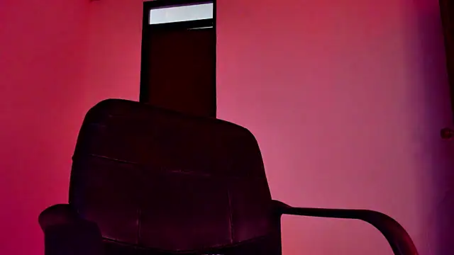 Snapshot of Madison_charlotte chatting on 01-07-26, 11:56 Madison charlotte online show from 01-07-26, 11:56