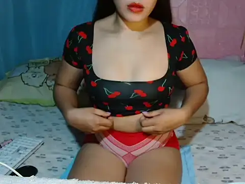 JuicyPussy4u online show from 11-06-25, 10:27