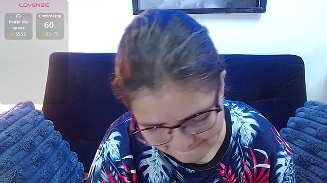 Linda banks  online show from 09-11-25, 01:39