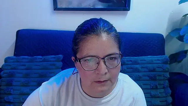 Linda banks  online show from 12-18-25, 01:22