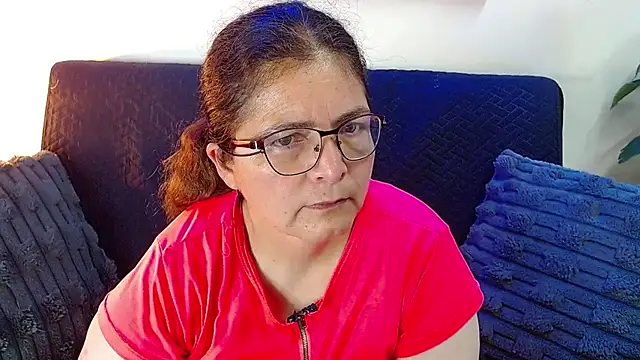 Snapshot of Linda_banks_ chatting on 07-19-26, 07:17 Linda banks online show from 07-19-26, 07:17