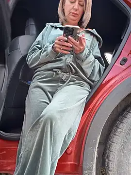 Snapshot of Milena-MilfaXXX chatting on 11-23-25, 06:13 Milena-MilfaXXX online show from 11-23-25, 06:13