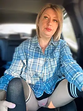 Milena-MilfaXXX online show from 03-29-26, 02:44