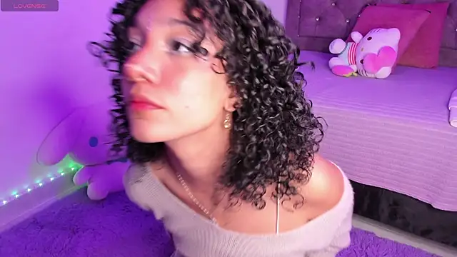 Snapshot of aline_ackerman chatting on 11-07-25, 02:33 aline ackerman online show from 11-07-25, 02:33