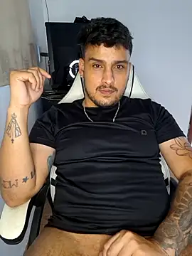 Snapshot of Mineirinhoot chatting on 03-17-26, 06:22 Mineirinhoot online show from 03-17-26, 06:22