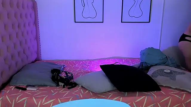 Rose 72 online show from 09-28-25, 07:08