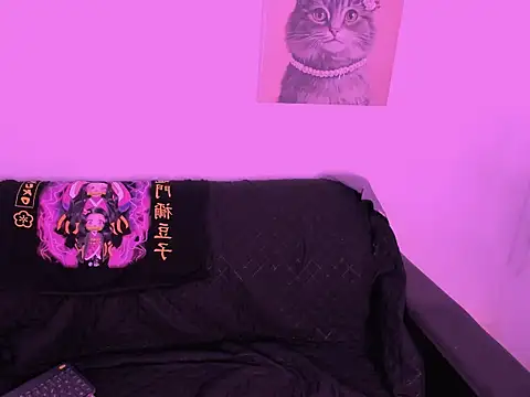 Snapshot of nahomy_ryans chatting on 11-24-25, 10:42 nahomy ryans online show from 11-24-25, 10:42