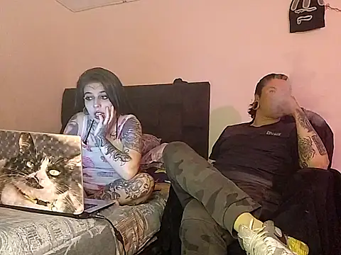 saenzjulieta1 online show from 10-11-25, 01:42