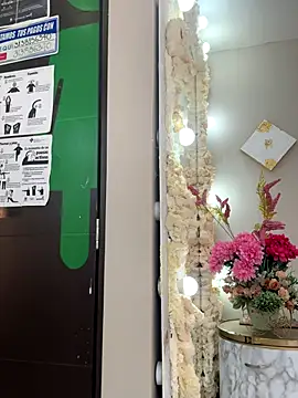 hotadhara01 online show from 11-29-25, 03:59